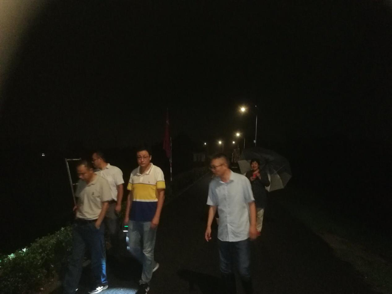  防汛抗洪丨荊劉村：同降雨拼速度，與汛情作斗爭(zhēng)