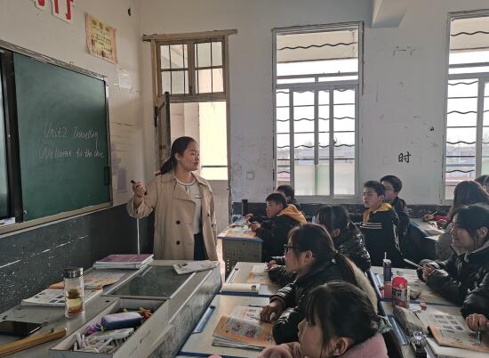 立足課堂推課改 聚焦質(zhì)量謀發(fā)展——濱?？h界牌中學(xué)開(kāi)展校際交流活動(dòng)側(cè)記