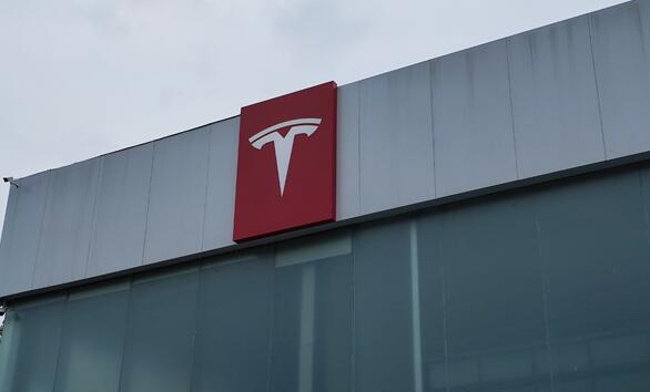 特斯拉暫停上海工廠擴建計劃 知情人士：不打算大幅提升產(chǎn)能
