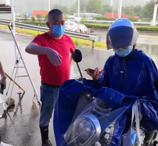 【英雄就在身邊】沒事沒事，我還能再走兩步！