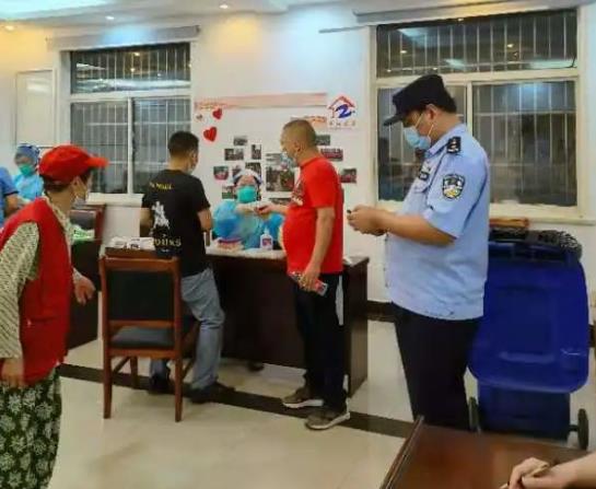 【英雄就在身邊】沒事沒事，我還能再走兩步！